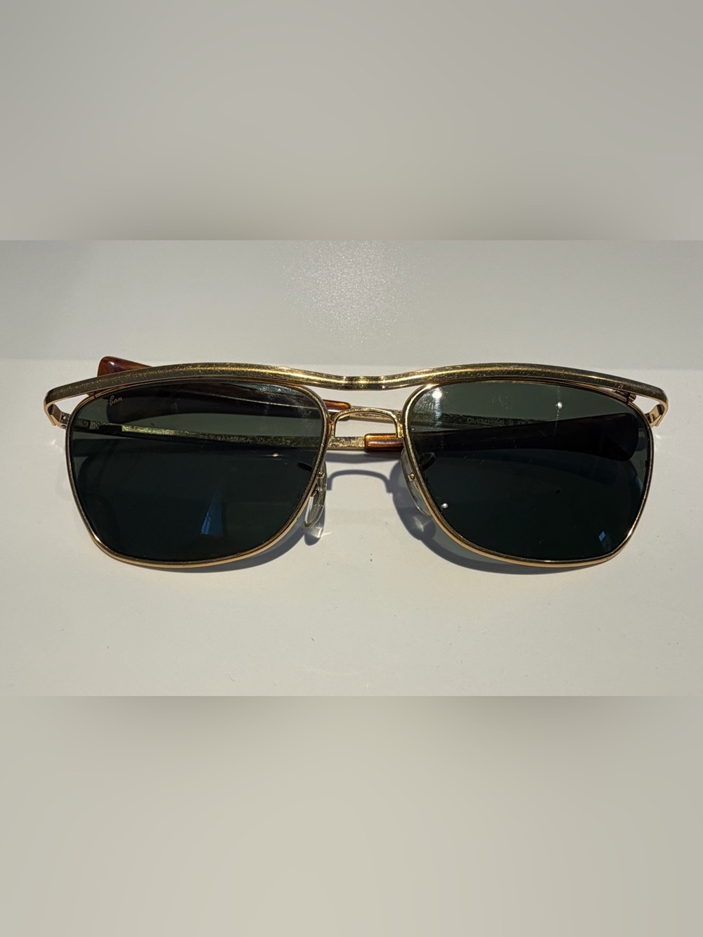 Ray-Ban Gold Frame Sunglasses with Dark Green Lenses